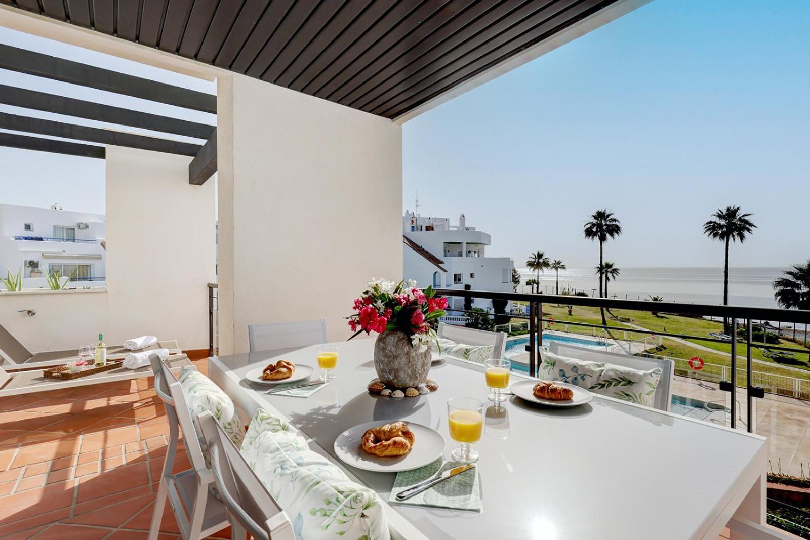 Sunrise Beach Front - Casares Del Mar ภายนอก รูปภาพ