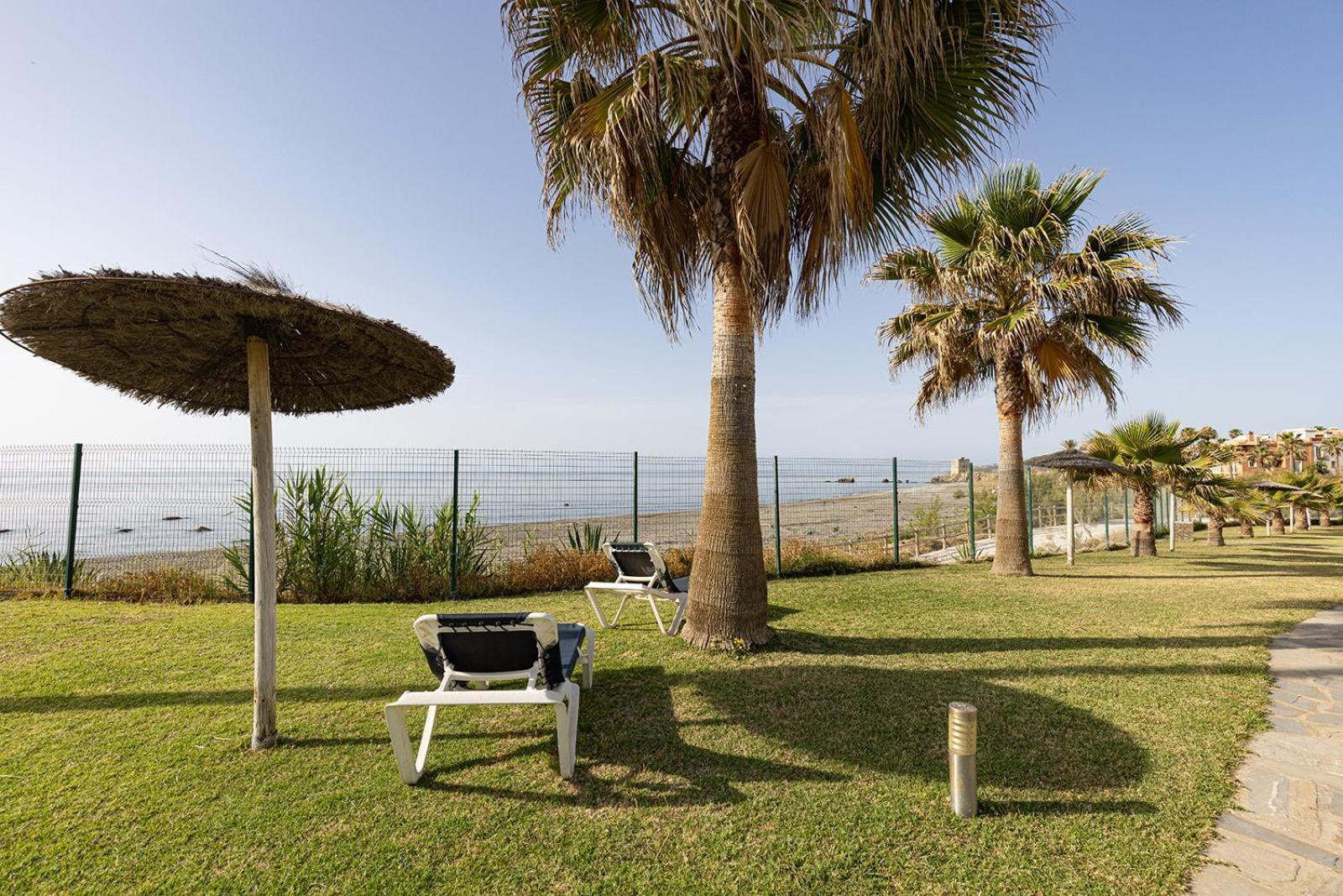 Sunrise Beach Front - Casares Del Mar ภายนอก รูปภาพ
